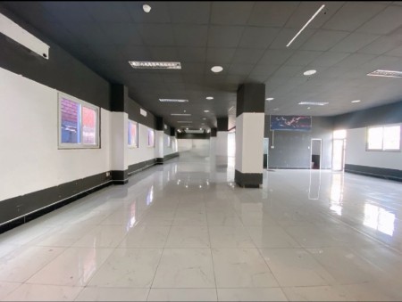 Cho thuê mặt bằng 250m2 mặt tiền đường Huỳnh Tấn Phát giá 27 triệu/tháng