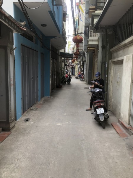 Bán nhà đẹp 5 tầng kinh doanh tốt ô tô giá tốt 8.8 tỷ, có thương lượng, khu dân cư