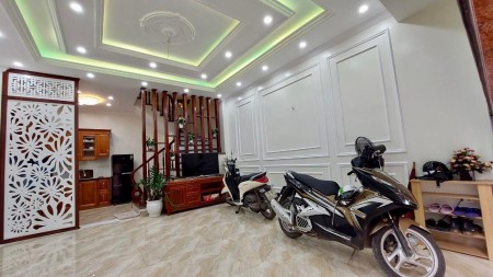 Bán nhà nguyên căn kiến trúc đẹp có ô tô vào nhà Cầu Diễn giá chỉ 5 tỷ, khu dân cư đông