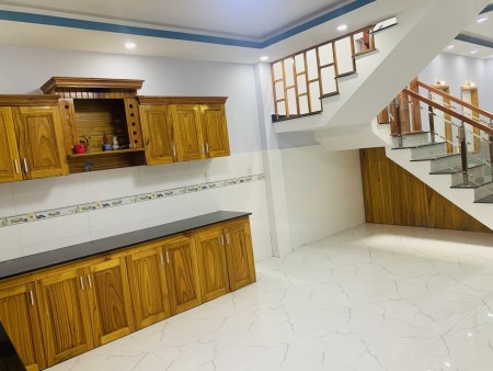 Chủ tăng vốn đầu tư bán nhanh nhà dtsd 195m2 Tôn Đức Thắng, diện tích 4.2 tỷ giá tốt