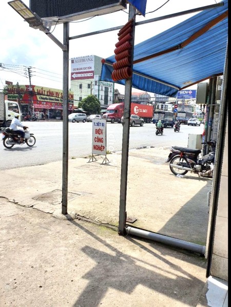 Cho thuê mặt bằng kinh doanh ngay mặt tiền quốc lộ 22 giá rẻ liên hệ 0977676461