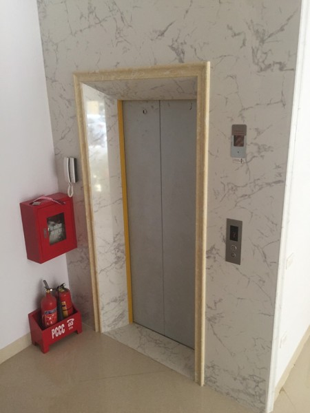 Bán nhà lô góc 7 tầng thang máy ô tô phố Tam Khương giá 15,3 tỷ. LH 0912442669
