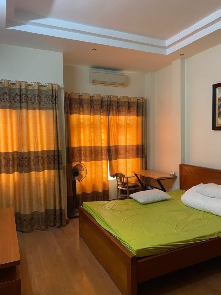 Bán gấp nhà nguyên căn 5 tầng ô tô đỗ cửa đầy đủ nội thất giá 9.6 tỷ, có thương lượng