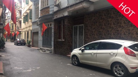 Bán nhà phố Nguyễn Trãi. Phân lô. Đường nhựa ô tô diện tích 75m2 giá chỉ nhỉnh 11 tỷ