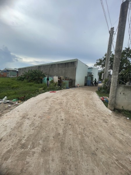 Bán nhà trung tâm xã Mỹ Hạnh Nam có sẵn dãy trợ cho thuê liên hệ 0334143135