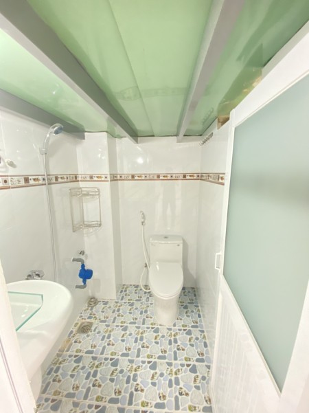 Cho thuê phòng mới 30m2, cách Pandora 300m, khu dân trí cao, tiện ích đầy đủ