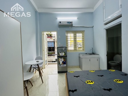 Đầy đủ nội thất mới 100% ban công riêng ngay Âu Cơ - Kênh Tân Hóa khu an ninh, yên tĩnh