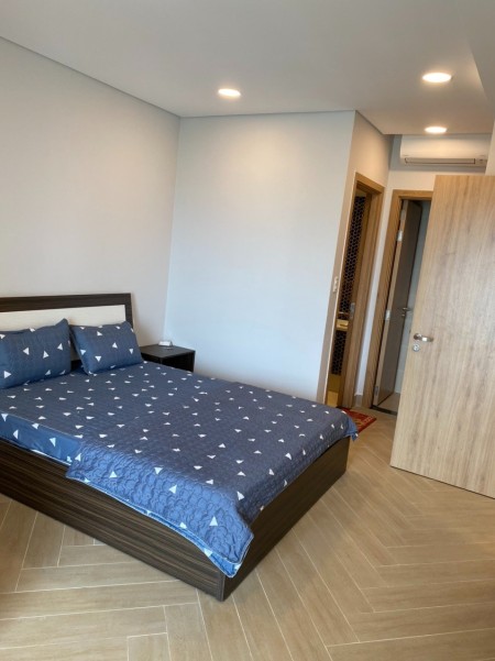 Cần bán căn hộ 91m2 tầng cao, view biển, full nội thất, thoáng mát cách biển chỉ vài bước chân