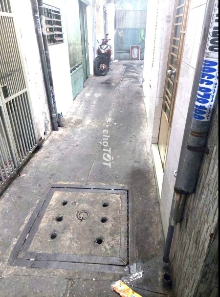 Chính chủ cần bán nhà hẻm Lạc Long Quân quận Tân Bình liên hệ 0909598381
