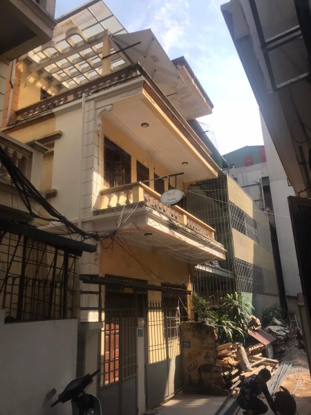 Bán nhà đường Láng, diện tích sử dụng 157m2, giá bán 13.8 tỷ liên hệ 0902317688