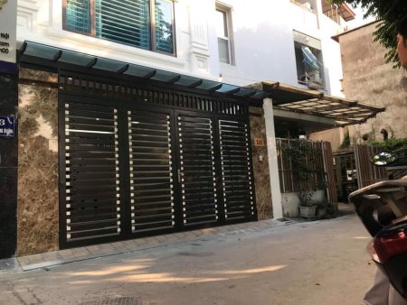 Bán gấp nhà đẹp trong 1 tuần giá rẻ nhất khu vực Quận 3, Cao Thắng giá 4.2 tỷ, thương lượng