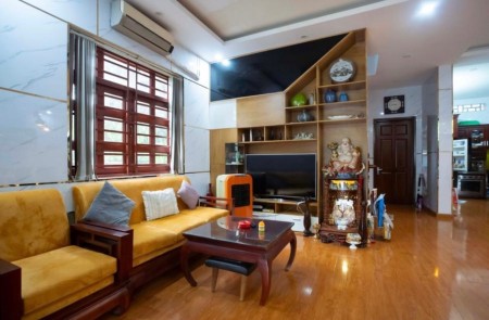 Bán biệt thự nhà phố Villas Thảo Điền, kết cấu 1 trệt, 1 lầu đúc, giá tốt đầu tư sinh lời cao