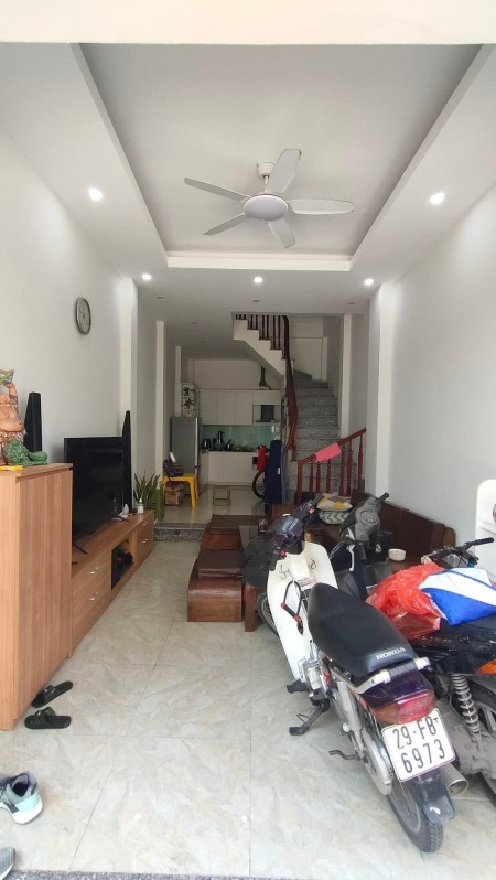 Bán gấp nhà Văn Quán – Hà Đông, Ô TÔ, 40m x 5 Tầng , giá sốc chỉ 6,x tỷ ( x mầm non )