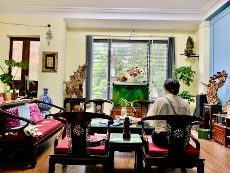Nhà đẹp Quang Nhân 4 tầng dtsd 61m2 mặt tiền 6m ô tô tránh kinh doanh view hồ giá nhỉnh 8 tỷ
