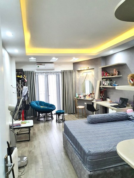 Bán nhà nguyên căn đẹp diên tích 32m2, 5 tầng cách phố Tôn Đức Thắng 30m, giá bán 3.8 tỷ