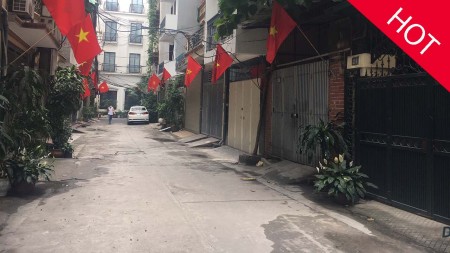 Mặt tiền hơn 12m! Bán nhà phố Nguyễn Huy Tưởng. Lô góc. Đường oto KD. Chỉ 10.xx tỷ