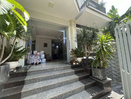 Cho thuê mặt bằng tầng trệt nhà ở diện tích sử dụng nguyên tầng 110m2 - Quận 2
