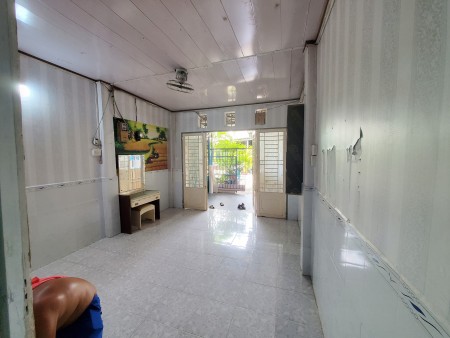 Cho thuê nhà nguyên căn hẻm xe tải 730 Huỳnh Tấn Phát 6 triệu/tháng, khu dân cư