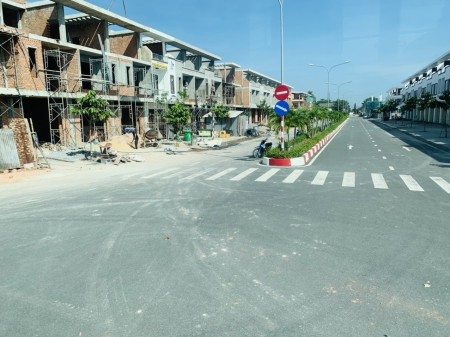 Đất nền phân lô, thổ cư 100%, sẵn sổ mua đi công chứng ngay sổ hồng riêng, lh 0901244651
