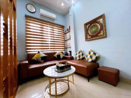 Bán nhà Quan Nhân, cực hiếm, nhà đẹp ở luôn, mặt ngõ kinh doanh, 32m2x5t, giá 3,65 tỷ