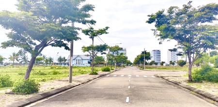 Đất nền ven sông Cổ Cò, khu đô thị Green City, đường 7m5. Giá chỉ 2 tỷ3, lh 0899497789