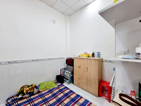 Bán Căn Góc Ngay Hồ Bơi Phương Nam, diện tích sử dụng 5.5x19, Giá Chỉ 1.68 Tỷ