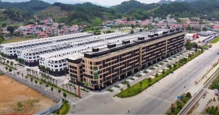 Đi đến slide 2