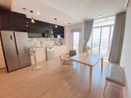 Cho thuê 2PN The Prince, diện tích 82m2, nội thất như hình liên hệ xem ngay 0938440410