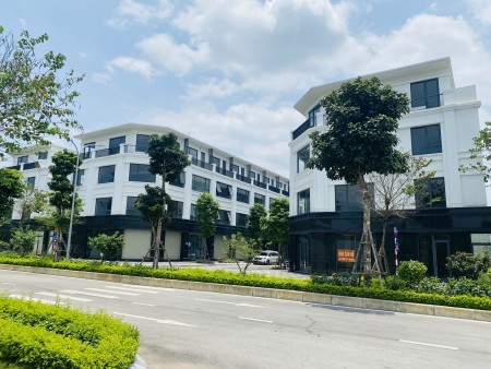 Bán tòa 7 tầng làm khách sạn, nhà hàng, văn phòng … trung tâm thành phố Lạng Sơn