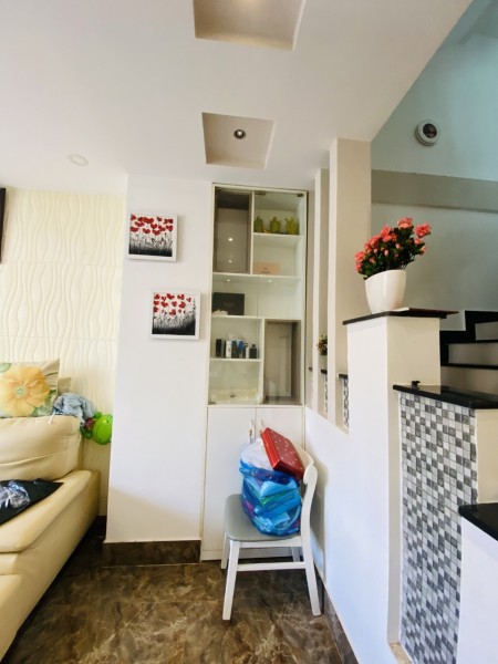 Bình Thạnh, nhà cực đẹp thiết kế sang trọng, hẻm xe tải diện tích 62m2, sổ vuông nở hậu, giá 9.56 tỷ