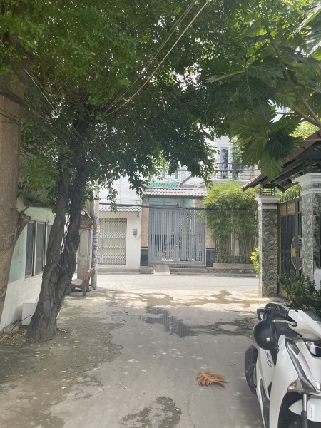 Bán Nhà Lê Đình Cẩn Bình Tân hẻm 8m, diện tích sử dụng 67m2 giá bán chỉ 4ty5