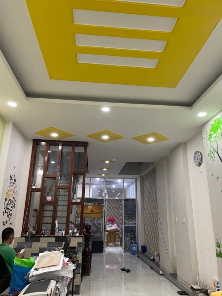 Bán nhà phố Phường 6, giá 11 tỷ diện tích sử dụng 4x17 pháp lý chính chủ, khu dân cư