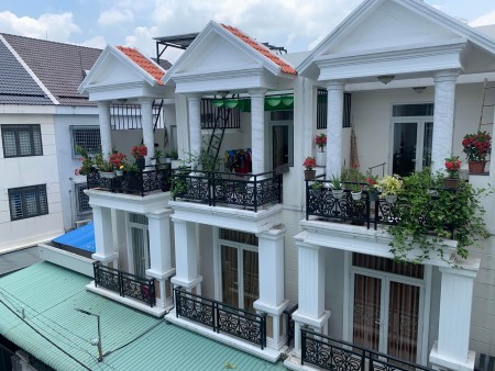 Bán nhà phố diện tích sử dụng 80m2, phường Hiệp Bình Phước 5 tầng đúc, giá bán 6.xx tỷ
