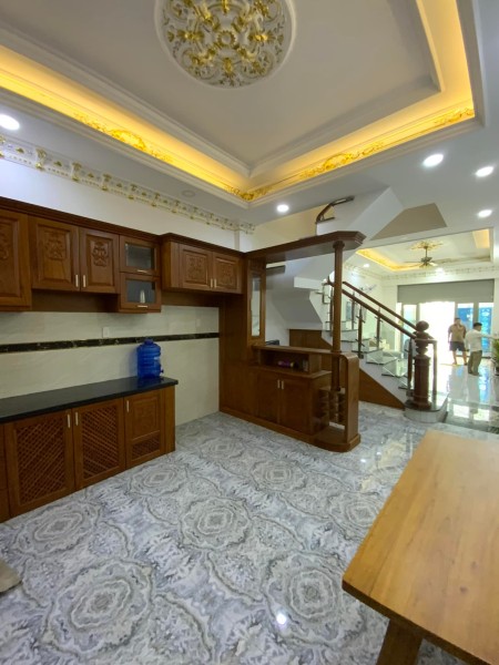 Nhà nguyên căn 1 xẹt, hẻm xe hơi Quang Trung phường 8 dtsd 5 x15 2 tầng, giá nhỉnh 5 tỷ TL