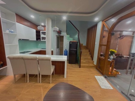 Bán nhà nguyên căn 4 tầng ngay khu sân bay Tân Sơn Nhất dt 65m2(7*9) giá nhỉnh 9 tỷ