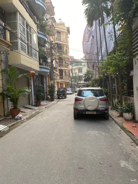 Chính chủ cần bán nhà riêng ở Nguyễn Khang, Cầu Giấy, 90m2, 6 tầng, Ô tô tránh, kinh doanh, thông