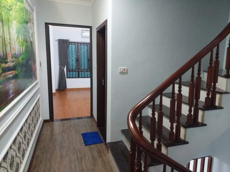 Cần bán gấp nhà mới xây 4 lầu ngay sát nhà thi đấu quận Hà Đông chỉ 4 tỷ.