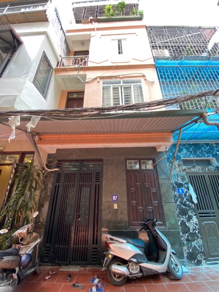 Bán nhà đất diện tích 34m2 chính chủ, quận Thanh Xuân, giá 2,9 tỷ