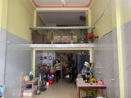 Cực hiếm, chính chủ cần nhượng gấp nhà phố Quang Trung, chuyển sang nước ngoài định cư