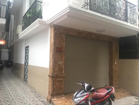 Lô góc 3 mặt thoáng thang máy, mặt ngõ ô tô 7 chỗ thông muôn nơi, kinh doanh gần hồ điều hoà