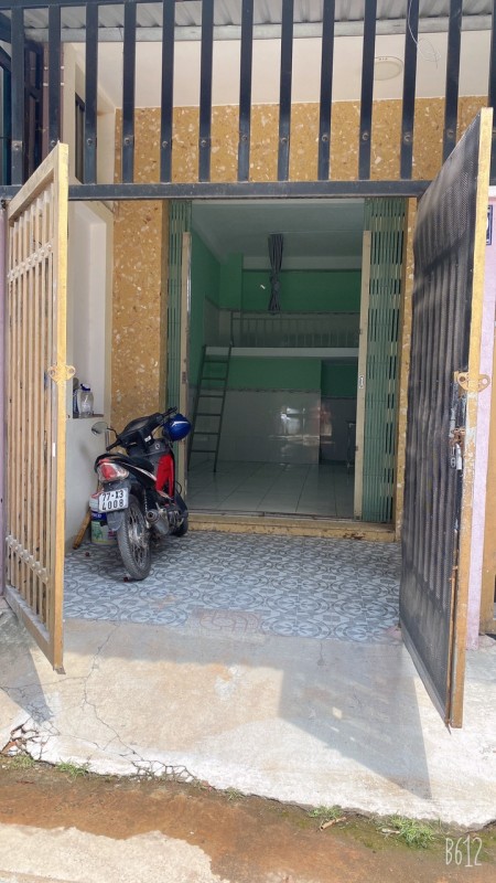 Cho thuê phòng trọ diện tích 30m2 gần đại học Quốc Gia, Bình Dương, điện nước giá rẻ
