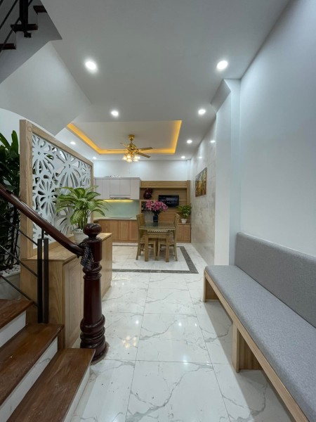 Bán nhà Mỹ Đình lô góc ngõ ngắn, diện tích sử dụng 45m2, giá bán 4.35 tỷ, sổ chính chủ