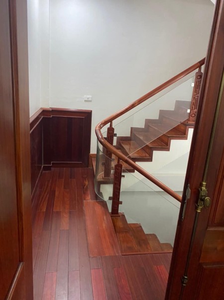 Bán nhà đẹp phố Trần Quốc Vượng 5 tầng diện tích sử dụng 44m2 giá bán nhanh 5.4 tỷ