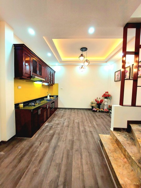 Nhà mặt ngõ Nguyễn Lương Bằng, ô tô tránh, cách phố 30m kinh doanh đỉnh, giá tốt