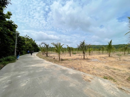Bán đất ngay thị trấn Định Quán, sổ hồng riêng có sẵn liên hệ 0395450972, khu dân cư đông đúc