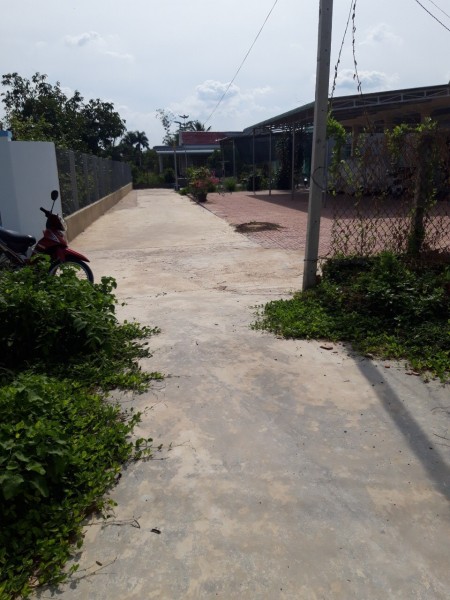 Bán đất thổ cư ngay trung tâm thị xã Hòa Thành, Tây Ninh sổ chính chủ, giá tốt đầu tư