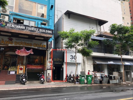 Mình cho thuê mặt bằng trệt và lầu 1 đường Ngô Đức Kế ( Đối diện Phúc Long Ngô Đức Kế)