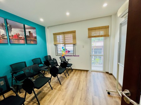 Cho thuê văn phòng hẻm xe hơi Cao Thắng, dtsd 14m2, giá cho thuê 6 triệu/tháng