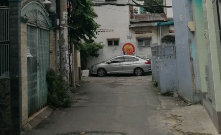 Chủ nhà ngợp bank cần bán Nhà Phú Nhuận Hẻm xe Tải giá bán 4.35 tỷ hẻm lớn