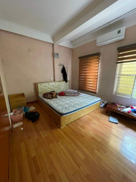 Nhà mặt phố trung tâm phân lô kinh doanh ô tô tránh dừng đỗ 24/7 liên hệ 0865363215